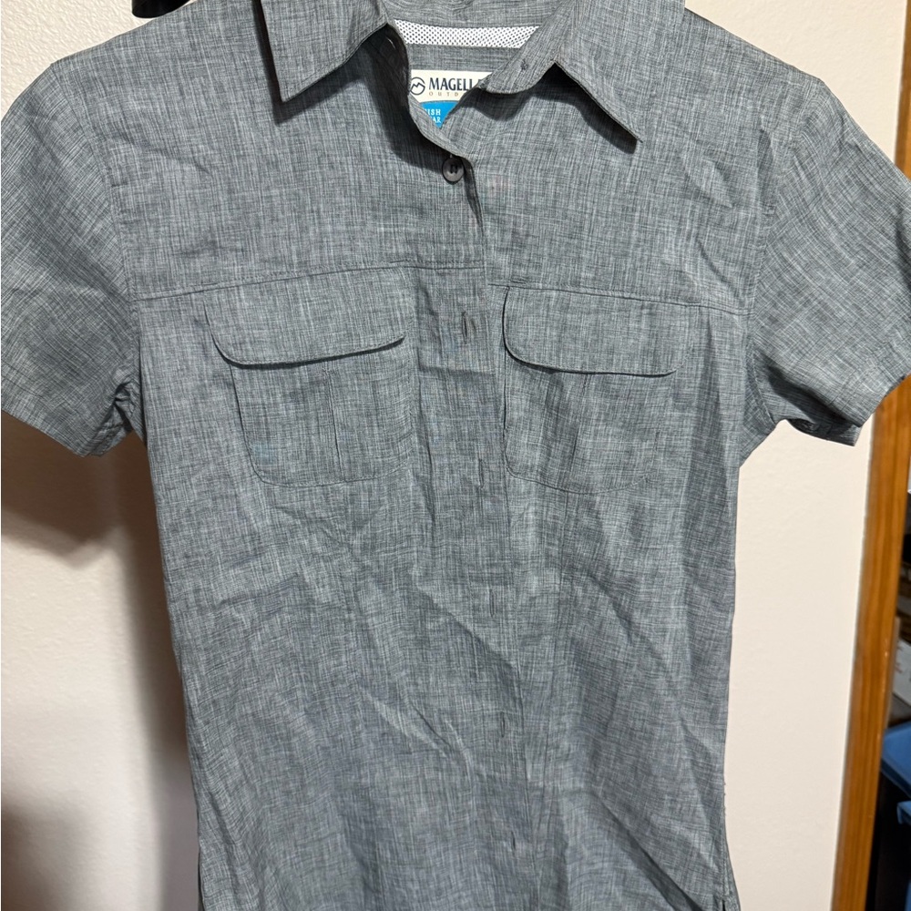 Magellan Outdoors Men's Charcoal Button Down Shirt‎